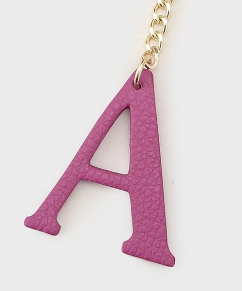 UNTITLED（アンタイトル）の「【MILOS】別注アルファベットチャーム（チャーム・レディース・ピンク系/グリーン/ブラウン系その他/サックスブルー/オフホワイト・99）」の10枚目の写真