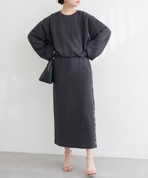 natural couture(ナチュラルクチュール)の「スリット釦ナロースカート(スカート・レディース・ベージュ/チャコールグレー/グレー・FREE)」の12枚目の写真