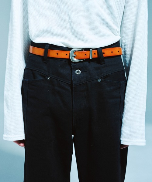 CAMPHOR WOOD(カンファーウッド)の「RECYCLE COW LEATHER WESTERN BELT / リサイクルカウレザーウエスタンベルト(ベルト・メンズ・ブラック/ダークブラウン系・フリー)」の5枚目の写真