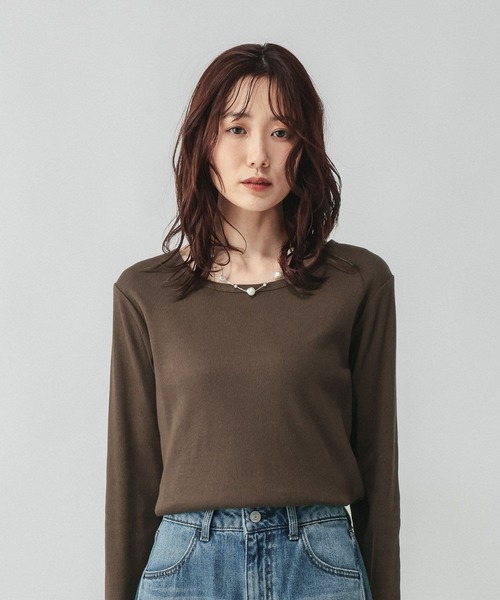 GLOBAL WORK(グローバルワーク)の「Beauteeリブクループルオーバー/632493(Tシャツ/カットソー・レディース・ブラック/ダークブラウン/ホワイト・MEDIUM/LARGE)」の15枚目の写真