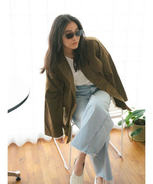 Ungrid（アングリッド）の「スクエアフレームカラーレンズサングラス（サングラス・レディース・ブラック/グレー・FREE）」の6枚目の写真