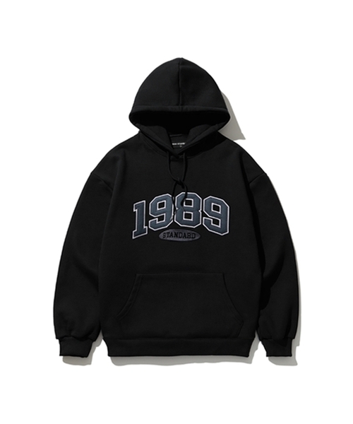 1989STANDARD（1989スタンダード）の「1989刺繍フードパーカー (STHSTD-0025)（パーカー・レディース・ダークグレー/ネイビー/ライトグレー/ブラック・X-LARGE/LARGE/MEDIUM）」の2枚目の写真