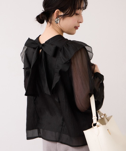 VIS(ビス)の「シャイニーボウタイ長袖ブラウス/イージーケア・2WAY(シャツ/ブラウス・レディース・キナリ/ピンク/ブラック・FREE)」の2枚目の写真