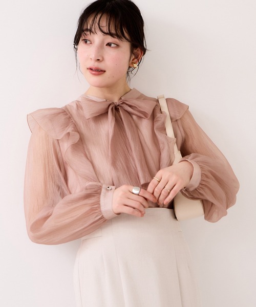 VIS(ビス)の「シャイニーボウタイ長袖ブラウス/イージーケア・2WAY(シャツ/ブラウス・レディース・キナリ/ピンク/ブラック・FREE)」の18枚目の写真