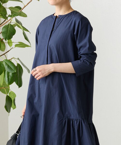 BEARDSLEY(ビアズリー)の「ダスティーローギャザーワンピース(ワンピース・レディース・ネイビー・FREE)」の7枚目の写真