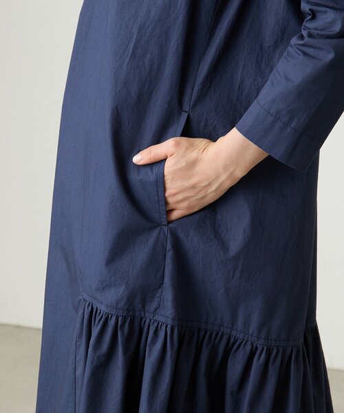 BEARDSLEY(ビアズリー)の「ダスティーローギャザーワンピース(ワンピース・レディース・ネイビー・FREE)」の12枚目の写真