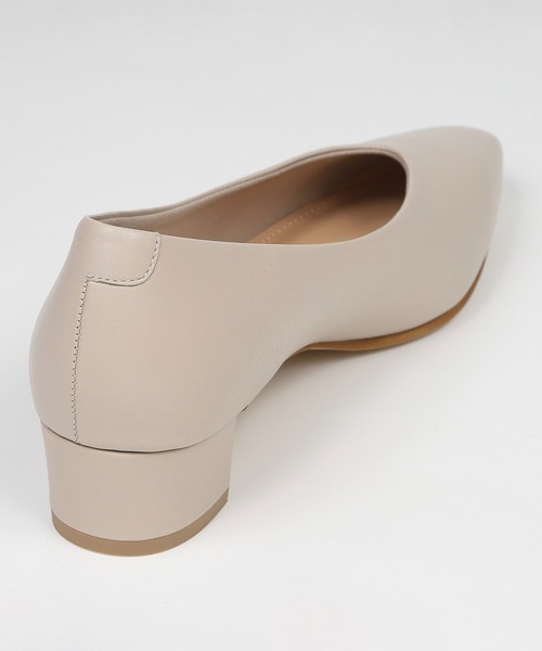 BARCLAY(バークレー)の「BARCLAY(バークレー)3.5cmヒールパンプス(パンプス・レディース・ライトベージュ/シルバー/ブラック/ブルー系その他・22cm/22.5cm/23cm/23.5cm/24cm/24.5cm)」の14枚目の写真