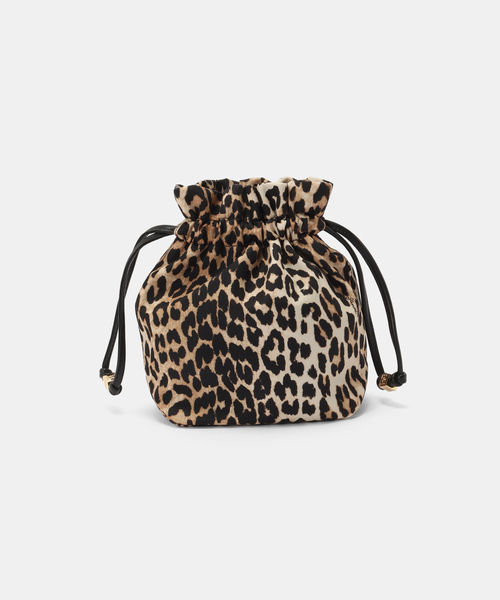 U by SPICK&SPAN(ユーバイスピックアンドスパン)の「GANNI / ガニー Pouch Printed Nylon(クラッチバッグ・レディース・ブラック/ブラウン・FREE)」の4枚目の写真