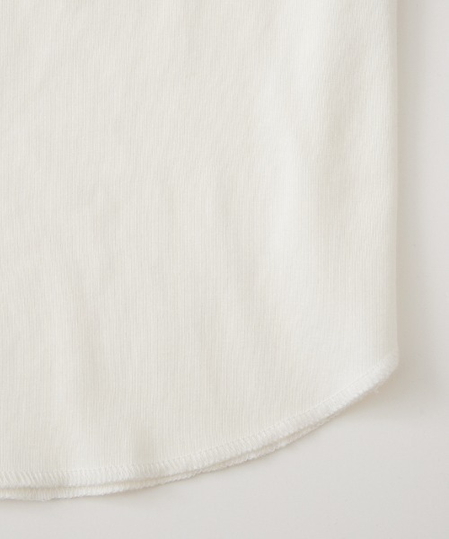 HANES（ヘインズ）の「[HANES/ヘインズ] ノースリーブTシャツ（タンクトップ・レディース・オフホワイト/ブラック・F）」の19枚目の写真