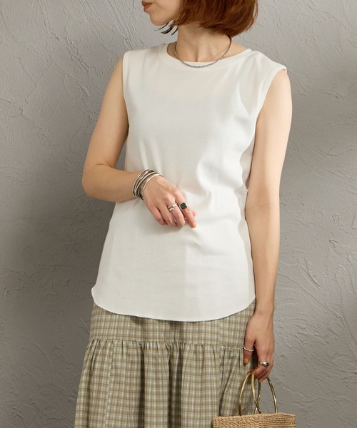 HANES（ヘインズ）の「[HANES/ヘインズ] ノースリーブTシャツ（タンクトップ・レディース・オフホワイト/ブラック・F）」の9枚目の写真