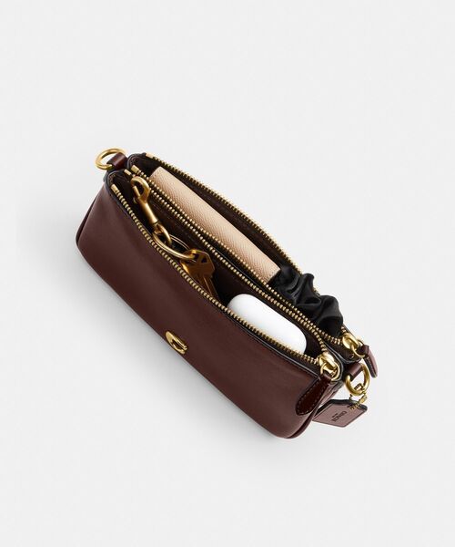 COACH(コーチ)の「オードリー クロスボディ バッグ(ショルダーバッグ・レディース・ブラウン系その他・ONE)」の9枚目の写真