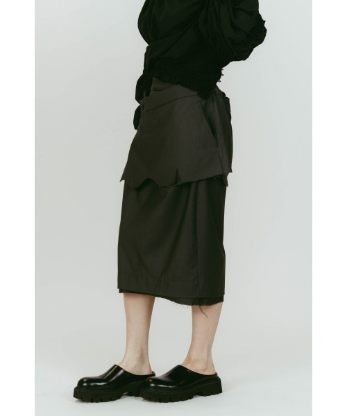 Knuth Marf(クヌースマーフ)の「cut layered mid length skirt(スカート・レディース・ブラック系その他/ブラウン/グレー・X-SMALL/SMALL)」の9枚目の写真