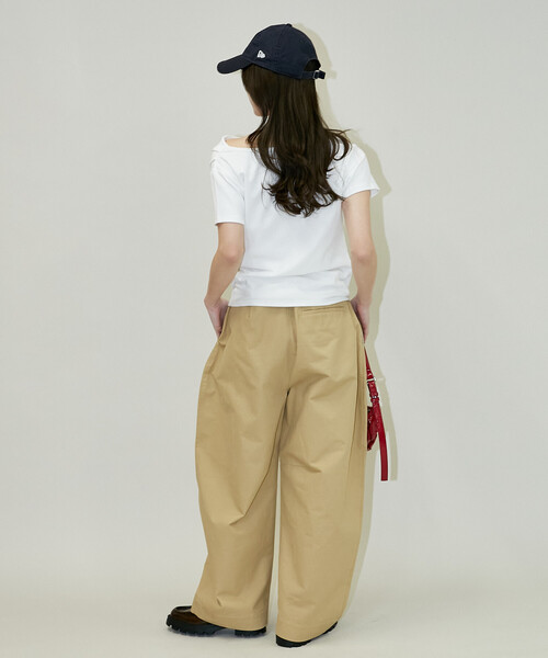 PUBLUX(パブリュクス)の「PUBLUX/パブリュクス 2WAY ドレープ Tシャツ 限定展開(Tシャツ/カットソー・レディース・ホワイト/ブラック/レッド/ライトグレー・フリ-)」の8枚目の写真