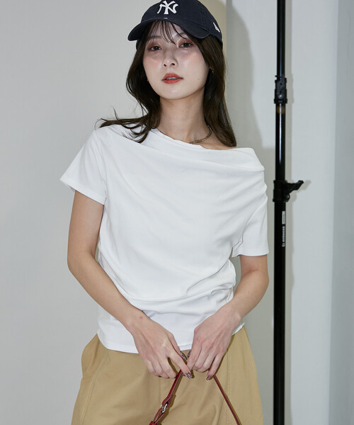 PUBLUX(パブリュクス)の「PUBLUX/パブリュクス 2WAY ドレープ Tシャツ 限定展開(Tシャツ/カットソー・レディース・ホワイト/ブラック/レッド/ライトグレー・フリ-)」の10枚目の写真