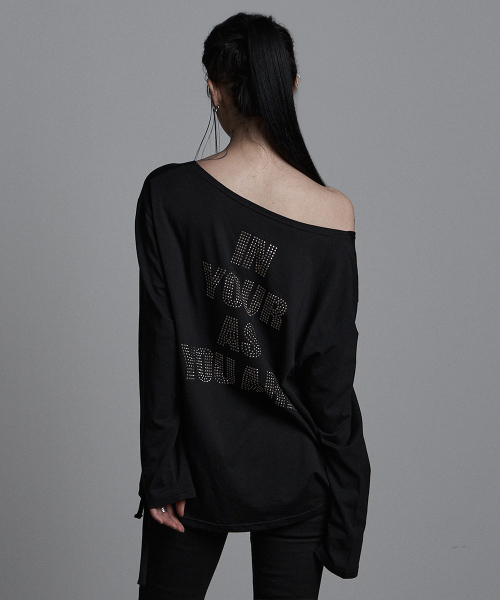 as you are(アズユーアー)の「クロスラインオフショルダーティーシャツブラック(Tシャツ/カットソー・レディース・その他・OS)」の3枚目の写真