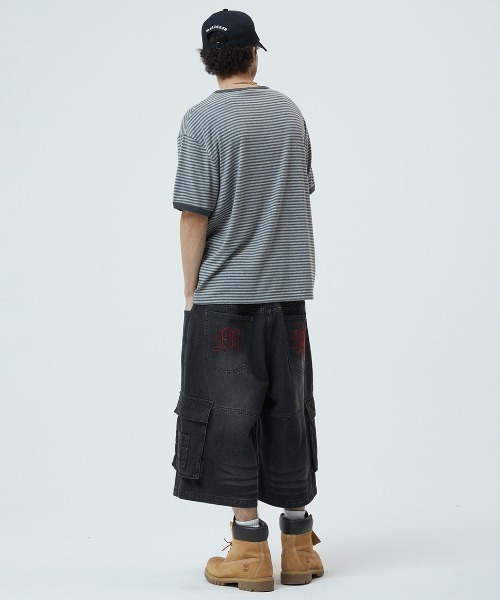 MAHAGRID（マハグリッド）の「『mahagrid/マハグリッド』BASIC LOGO STRIPE RINGER TEE/ベーシックロゴ ストライプ リンガー Tシャツ（Tシャツ/カットソー・レディース・グレー/ブラック・XS）」の4枚目の写真