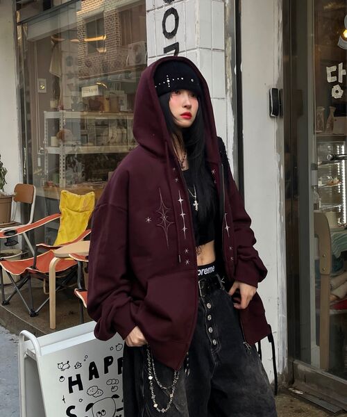 GAKKAI UNIONS(ガッカイユニオンズ)の「スタニング フードジップアップ バーガンディ(パーカー・レディース・その他・SMALL/MEDIUM/LARGE)」の5枚目の写真