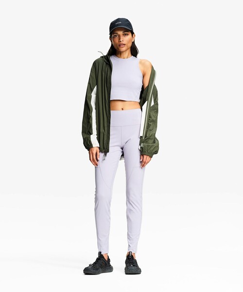 AIGLE（エーグル）の「速乾 UVカット テクニカルレギンス（レギンス/スパッツ・レディース・パープル/ブラック・M/L/S）」の4枚目の写真