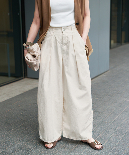 Spick & Span(スピックアンドスパン)の「SOMETHING / サムシング for SS 別注 HYPER CURVE LITE(チノパンツ・レディース・カーキ/アイボリー・MEDIUM/SMALL)」の1枚目の写真