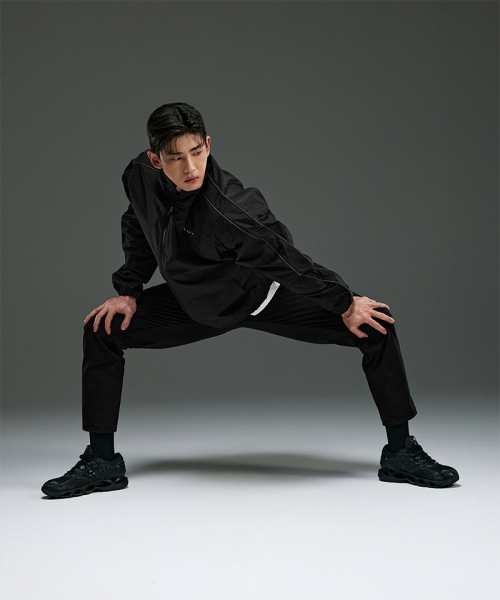 BORN TO WIN（ボーントゥウィン）の「CHROME B WARM UP JACKET [BLACK]（ジャージ・メンズ・その他・1/2/3）」の3枚目の写真