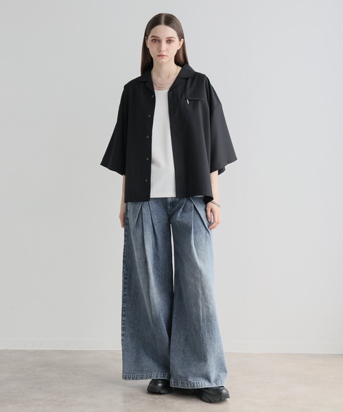 ELLUV(エルブ)の「【ELLUV/エルヴ】ドレープTRクロス ジップギミック ショート丈オープンカラーシャツ(シャツ/ブラウス・メンズ・ブラック/ホワイト/ライトブルー・L/M/S)」の13枚目の写真