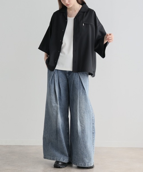 ELLUV(エルブ)の「【ELLUV/エルヴ】ドレープTRクロス ジップギミック ショート丈オープンカラーシャツ(シャツ/ブラウス・メンズ・ブラック/ホワイト/ライトブルー・L/M/S)」の14枚目の写真