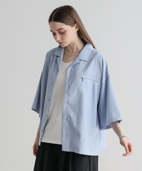 ELLUV(エルブ)の「【ELLUV/エルヴ】ドレープTRクロス ジップギミック ショート丈オープンカラーシャツ(シャツ/ブラウス・メンズ・ブラック/ホワイト/ライトブルー・L/M/S)」の18枚目の写真