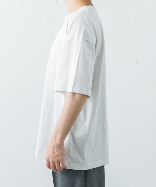 ATON(エイトン)の「ATON SUVIN 60/2 OVERSIZED T-SHIRTS(Tシャツ/カットソー・メンズ・ブラック/ブルー/ホワイト/カーキ・4/6)」の6枚目の写真