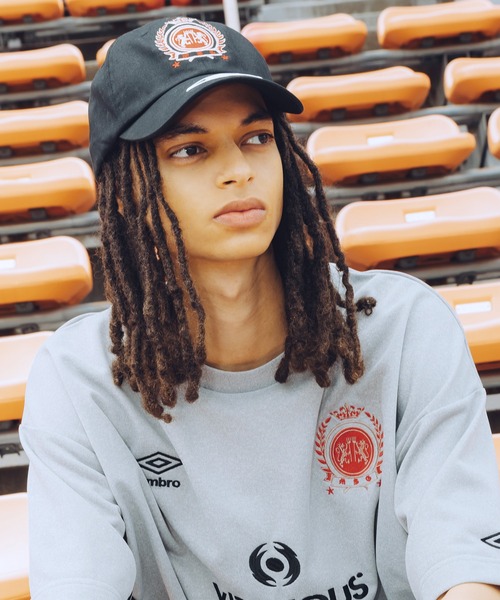 UMBRO（アンブロ）の「UMBRO別注 エンブレムベースボールキャップ（キャップ・メンズ・ブラック系1/ブラック・FREE）」の11枚目の写真