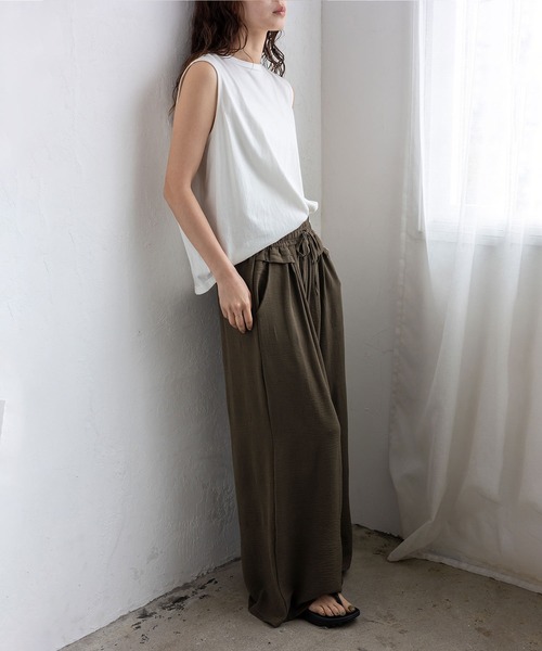 VitaFelice(ヴィータフェリーチェ)の「フリルウエストリラックスワイドパンツ(その他パンツ・レディース・ブラウン系その他/アイボリー/ブラック/チャコールグレー/ベージュ系/モカ・FREE)」の13枚目の写真
