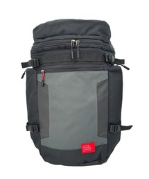 MAFA PACIFIC LIMITED（マファパシフィックリミテッド）の「[背面直結ファスナー/左サイド簡易保冷保温]ボックス型バックパック/リュック（バックパック/リュック）」