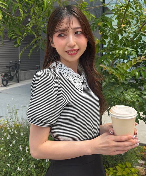 MAJESTIC LEGON(マジェスティックレゴン)の「2WAYレース襟パフスリーブトップス(Tシャツ/カットソー・レディース・チャコールグレー/ブラック系その他/ブラック/アイボリー/ライトグリーン/ネイビー/ラベンダー・MEDIUM)」の4枚目の写真
