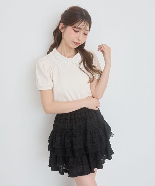 MAJESTIC LEGON(マジェスティックレゴン)の「2WAYレース襟パフスリーブトップス(Tシャツ/カットソー・レディース・チャコールグレー/ブラック系その他/ブラック/アイボリー/ライトグリーン/ネイビー/ラベンダー・MEDIUM)」の2枚目の写真