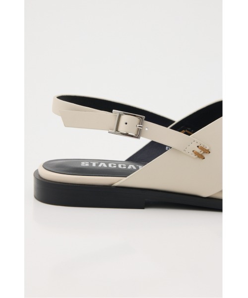 STACCATO(スタッカート)の「スクエアモードフラットティン(サンダル・レディース・ホワイト/ブラック・22.5cm/23cm/23.5cm/24cm/24.5cm)」の7枚目の写真