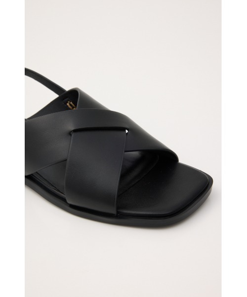 STACCATO(スタッカート)の「スクエアモードフラットティン(サンダル・レディース・ホワイト/ブラック・22.5cm/23cm/23.5cm/24cm/24.5cm)」の18枚目の写真