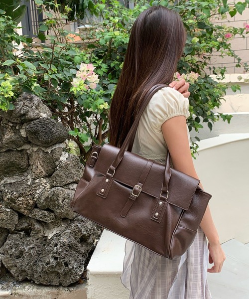 yuue' ( wear )(ユーイ)の「大容量ロングハンドルビッグトートバッグ/通勤通学/オフィス/A4サイズ対応(ショルダーバッグ・レディース・ダークブラウン/ブラック・FREE)」の3枚目の写真