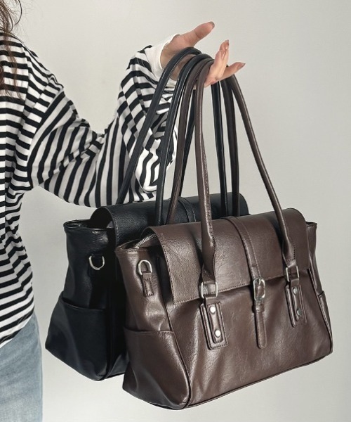yuue' ( wear )(ユーイ)の「大容量ロングハンドルビッグトートバッグ/通勤通学/オフィス/A4サイズ対応(ショルダーバッグ・レディース・ダークブラウン/ブラック・FREE)」の8枚目の写真