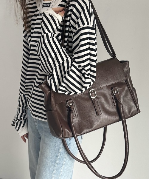 yuue' ( wear )(ユーイ)の「大容量ロングハンドルビッグトートバッグ/通勤通学/オフィス/A4サイズ対応(ショルダーバッグ・レディース・ダークブラウン/ブラック・FREE)」の10枚目の写真
