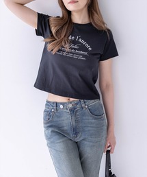 ロゴ刺繍入りプリントTシャツ［骨格ウェーブ/華奢見え/カジュアル］
