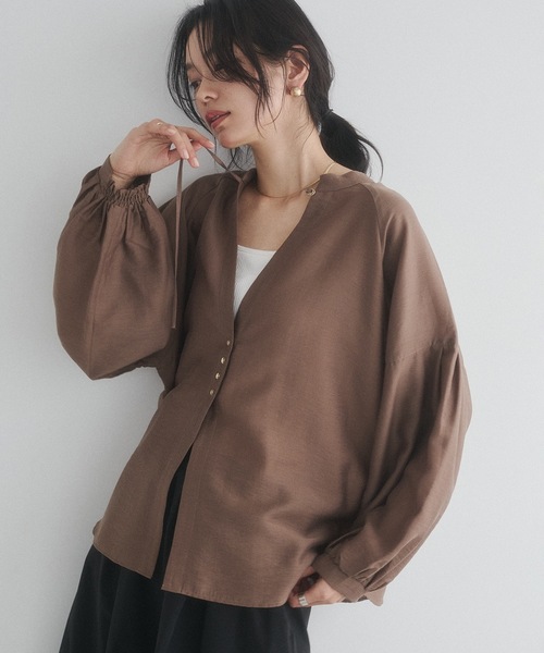 hunch(ハンチ)の「前後2WAY ツヤシアーシャツ(シャツ/ブラウス・レディース・ブラック/ブラウン/ベージュ・FREE)」の3枚目の写真