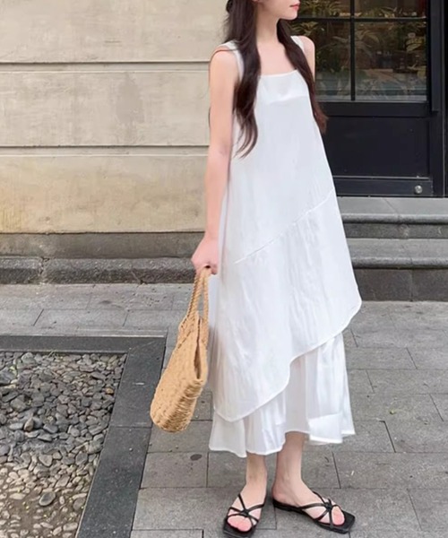 AMAJI(アマジ)の「ロング丈ノースリーブワンピース(ワンピース・レディース・ライトブルー/ホワイト・SMALL/MEDIUM/LARGE/X-LARGE)」の4枚目の写真
