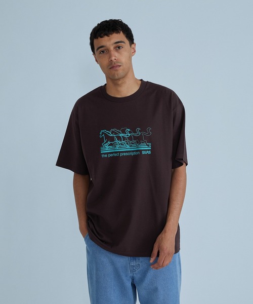 SILAS(サイラス)の「DERBY S/S TEE(Tシャツ/カットソー・メンズ・ブラウン/アッシュ/ネイビー・L/XL/M)」の2枚目の写真