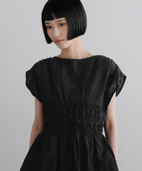 LOWRYS FARM(ローリーズファーム)の「シャーリングペプラムフレンチスリーブ 759467(シャツ/ブラウス・レディース・ブルー/ドット/ブラック・FREE)」の12枚目の写真