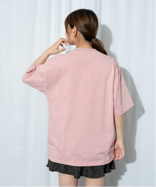 GORGE(ゴージ)の「《カレッジロゴワッペン》BIG Tシャツ/ストリート×Y2K/春夏/全3色(Tシャツ/カットソー・レディース・ブラック/チャコール/ピンク・F)」の11枚目の写真