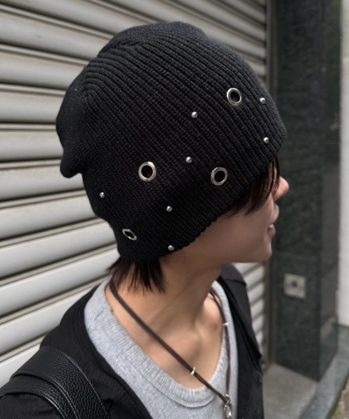 Chikashitsu +（チカシツプラス）の「【Chikashitsu +】mix eyelet studs beanie (3color) / 【チカシツプラス】ミックスアイレットスタッズビーニー＜着用動画あり＞（ニットキャップ/ビーニー・メンズ・ブラウン/グレー/ブラック・ONE SIZE）」の19枚目の写真