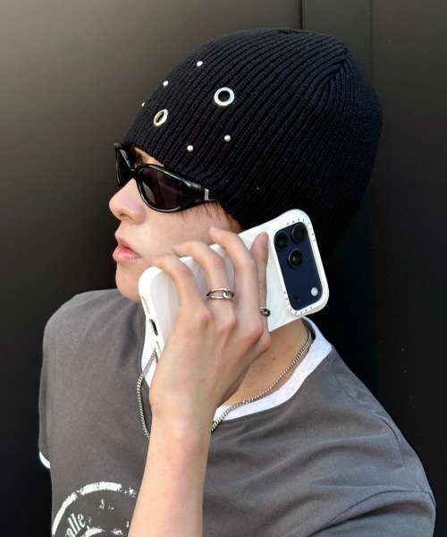 Chikashitsu +（チカシツプラス）の「【Chikashitsu +】mix eyelet studs beanie (3color) / 【チカシツプラス】ミックスアイレットスタッズビーニー＜着用動画あり＞（ニットキャップ/ビーニー・メンズ・ブラウン/グレー/ブラック・ONE SIZE）」の12枚目の写真