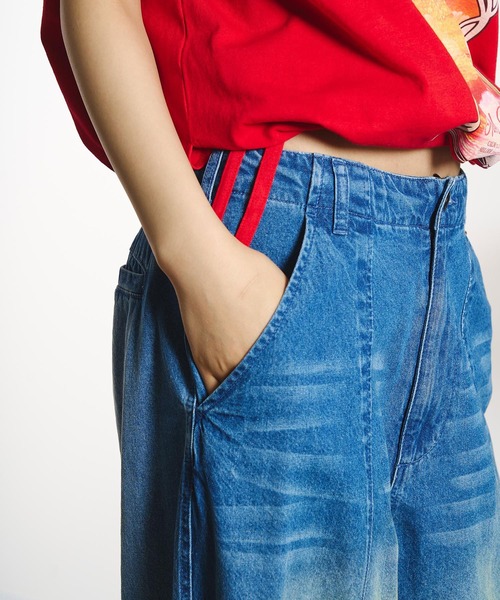 ROSE BUD(ローズバッド)の「DENIM/BACK SATIN PANTS(デニムパンツ・レディース・オフホワイト/ライトインディゴブルー/カーキ・M/S)」の10枚目の写真