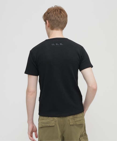 AVIREX(アヴィレックス)の「MINI WAFFLE HENRY NECK T-SHIRT "U.S.N." / ミニワッフル ヘンリーネック 半袖Tシャツ / AVIREX /アヴィレックス(Tシャツ/カットソー・メンズ・ホワイト/ブラック/グリーン系カモフラージュ・LARGE/SMALL/X-LARGE/MEDIUM)」の15枚目の写真