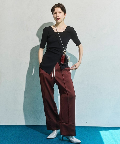 OMMO(オーエムエムオー)の「OVER PANEL HALF SLEEVE TOP(ニット/セーター・レディース・レッド/ブラック/カーキ・F)」の18枚目の写真