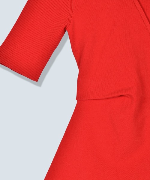 OMMO(オーエムエムオー)の「OVER PANEL HALF SLEEVE TOP(ニット/セーター・レディース・レッド/ブラック/カーキ・F)」の11枚目の写真